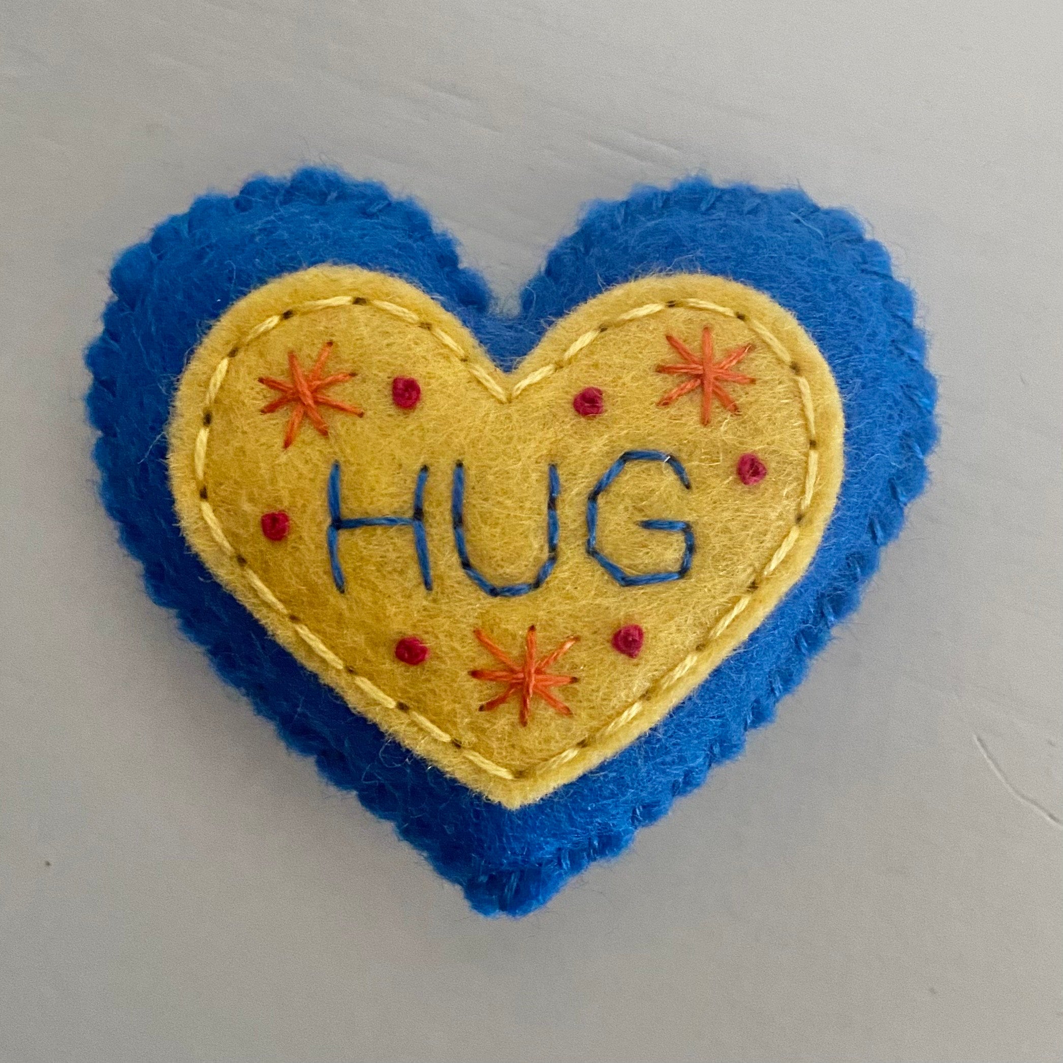 Pocket Heart - HUG (6cm)