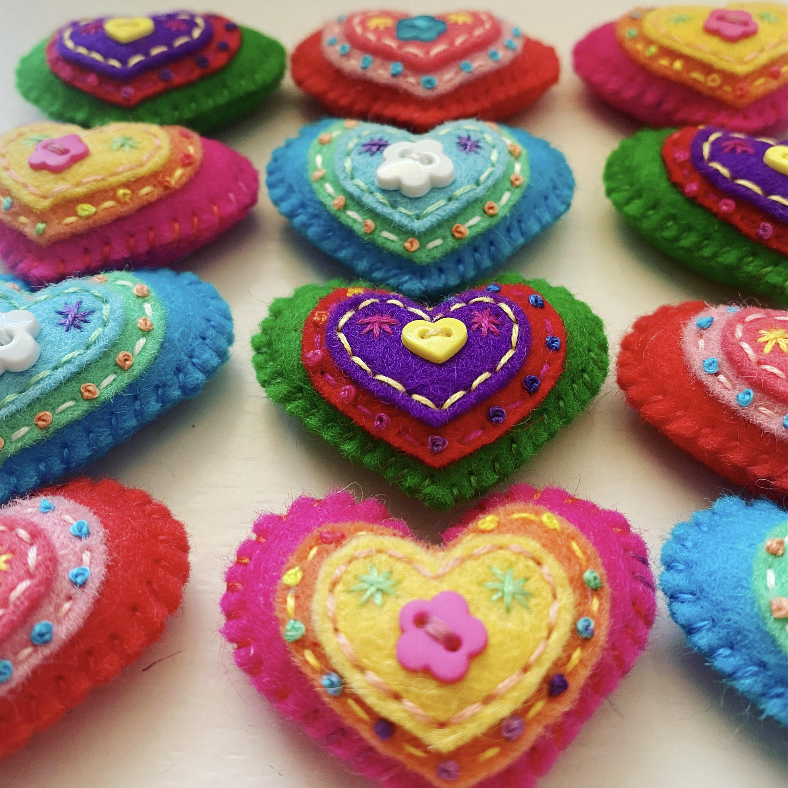 Pocket Heart - Embellished (4.5cm)