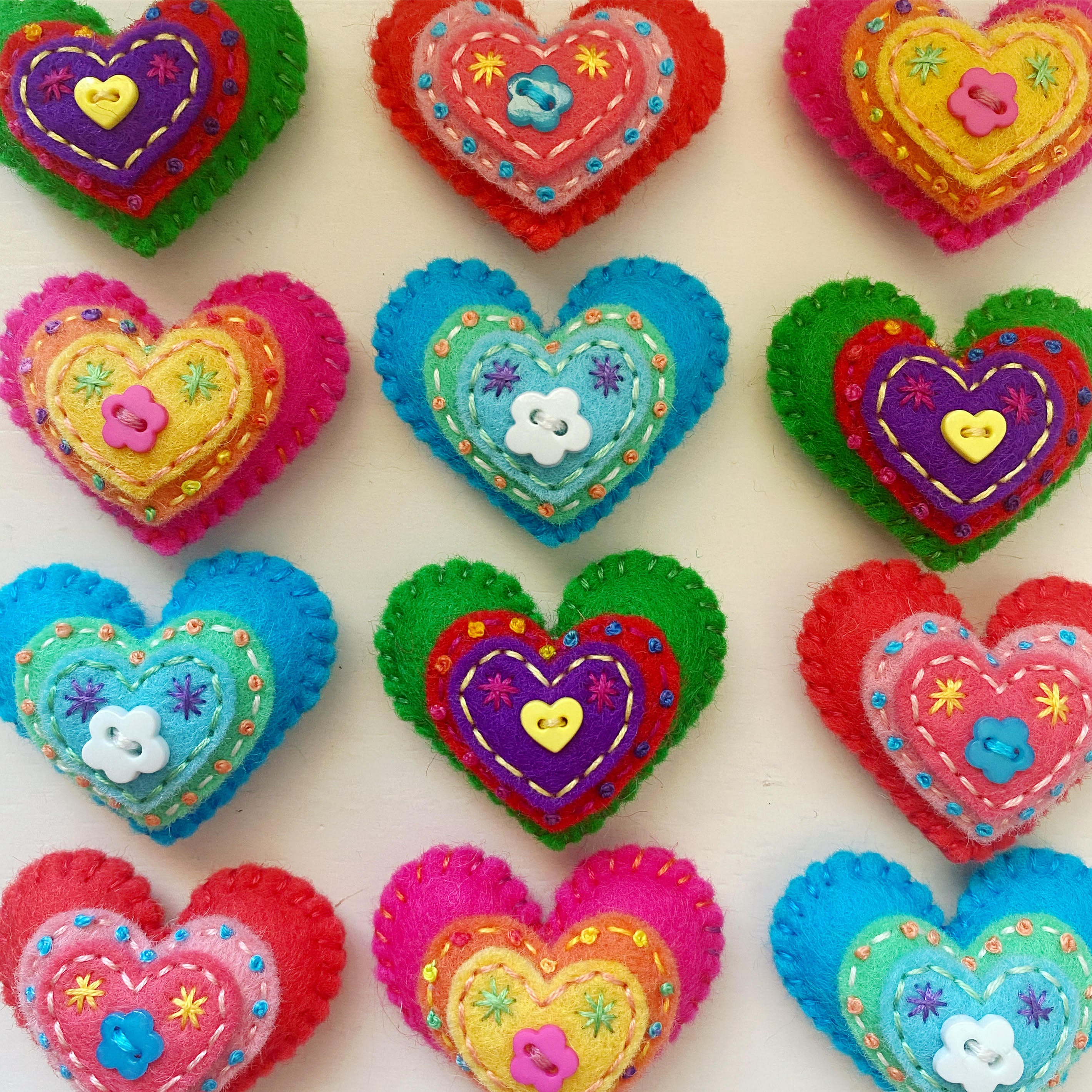 Pocket Heart - Embellished (4.5cm)