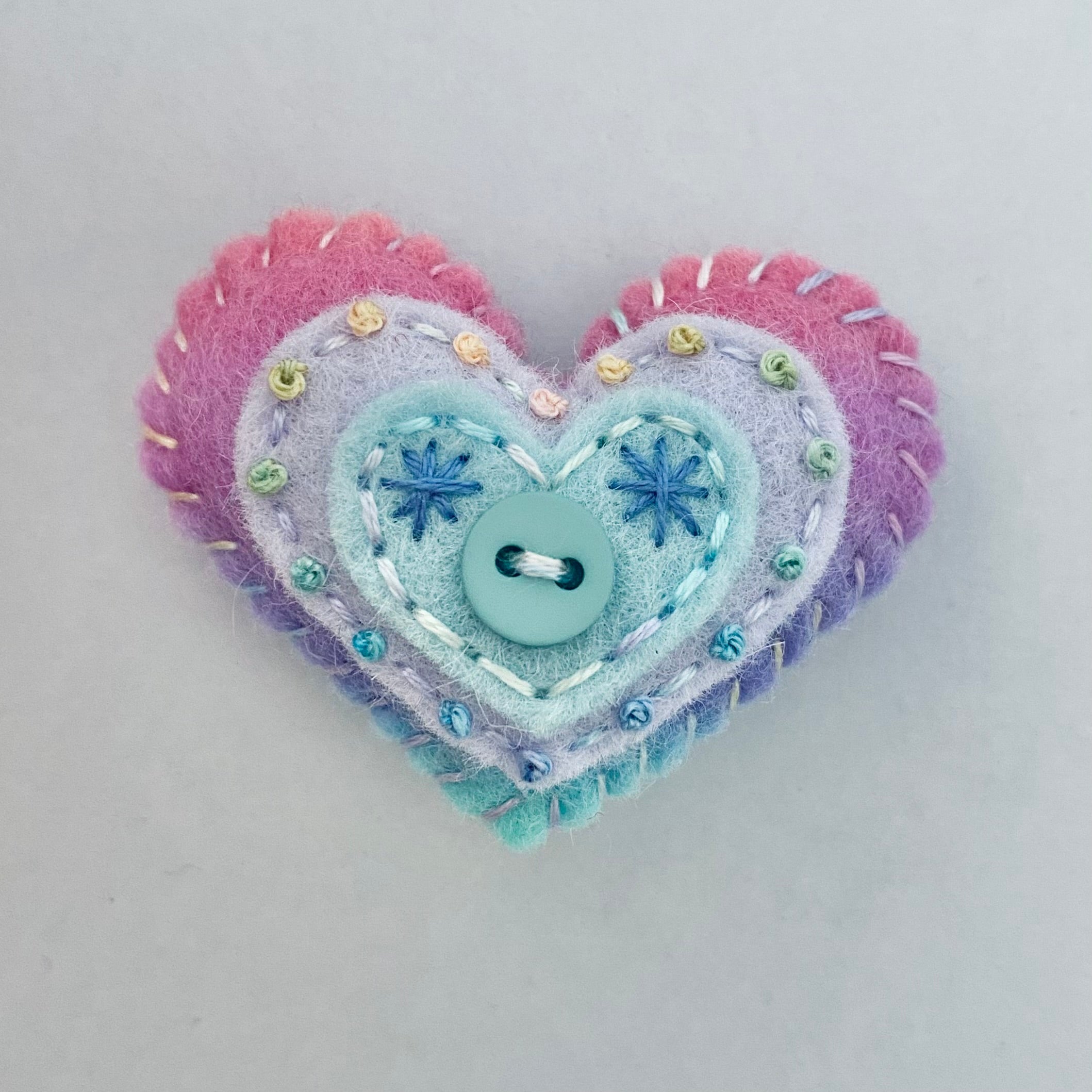 Pocket Heart - Embellished (4.5cm)