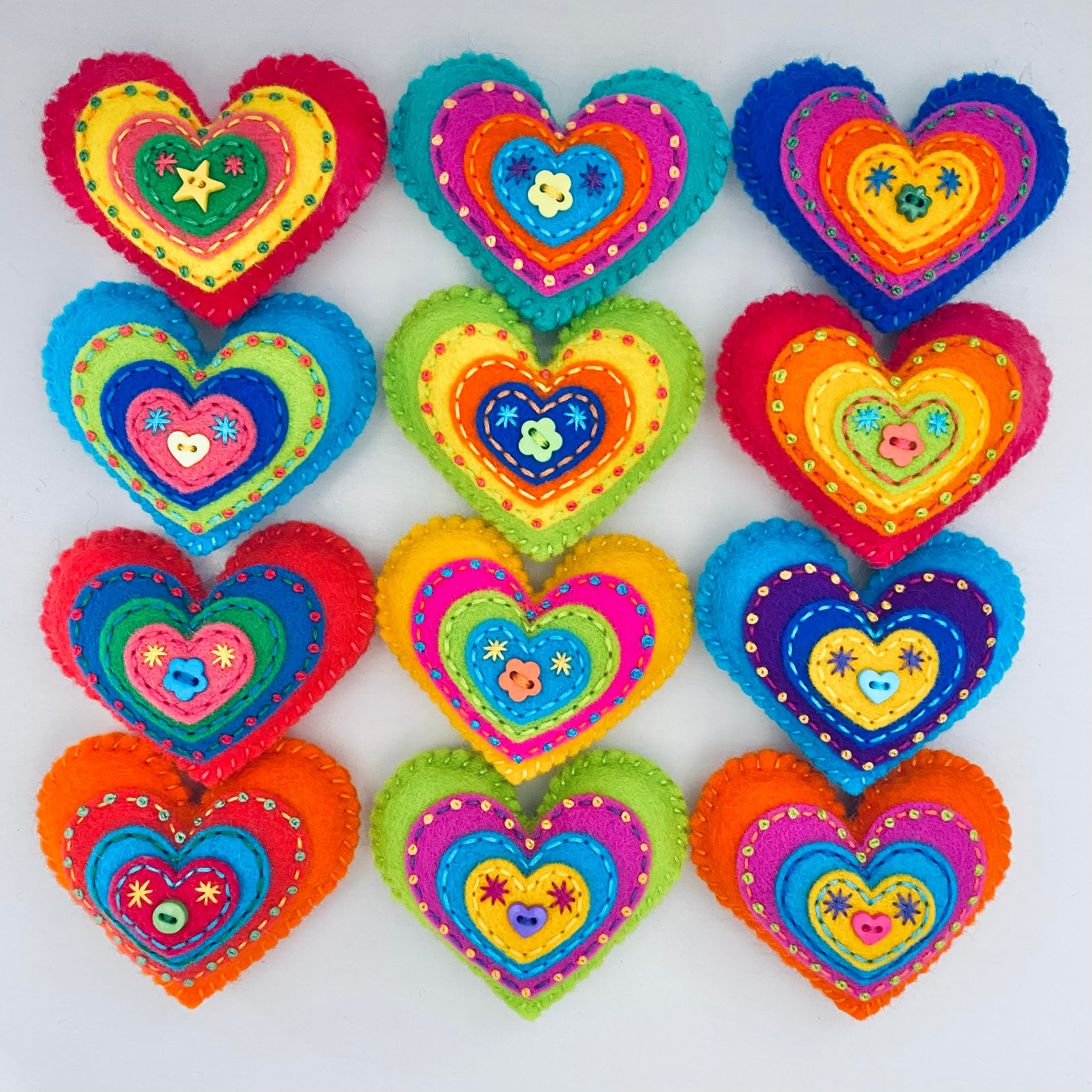 Pocket Heart - Embellished (6cm)