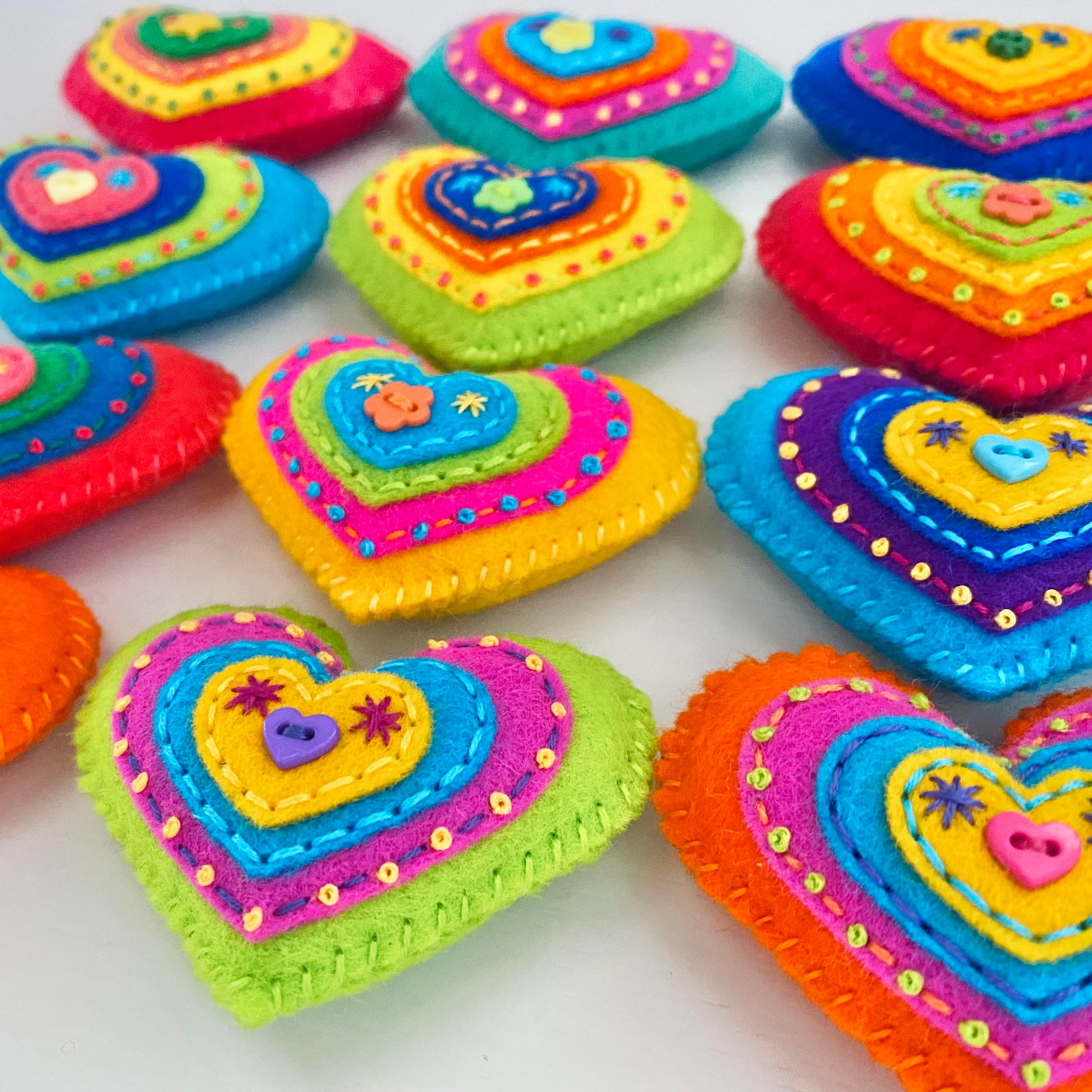 Pocket Heart - Embellished (6cm)