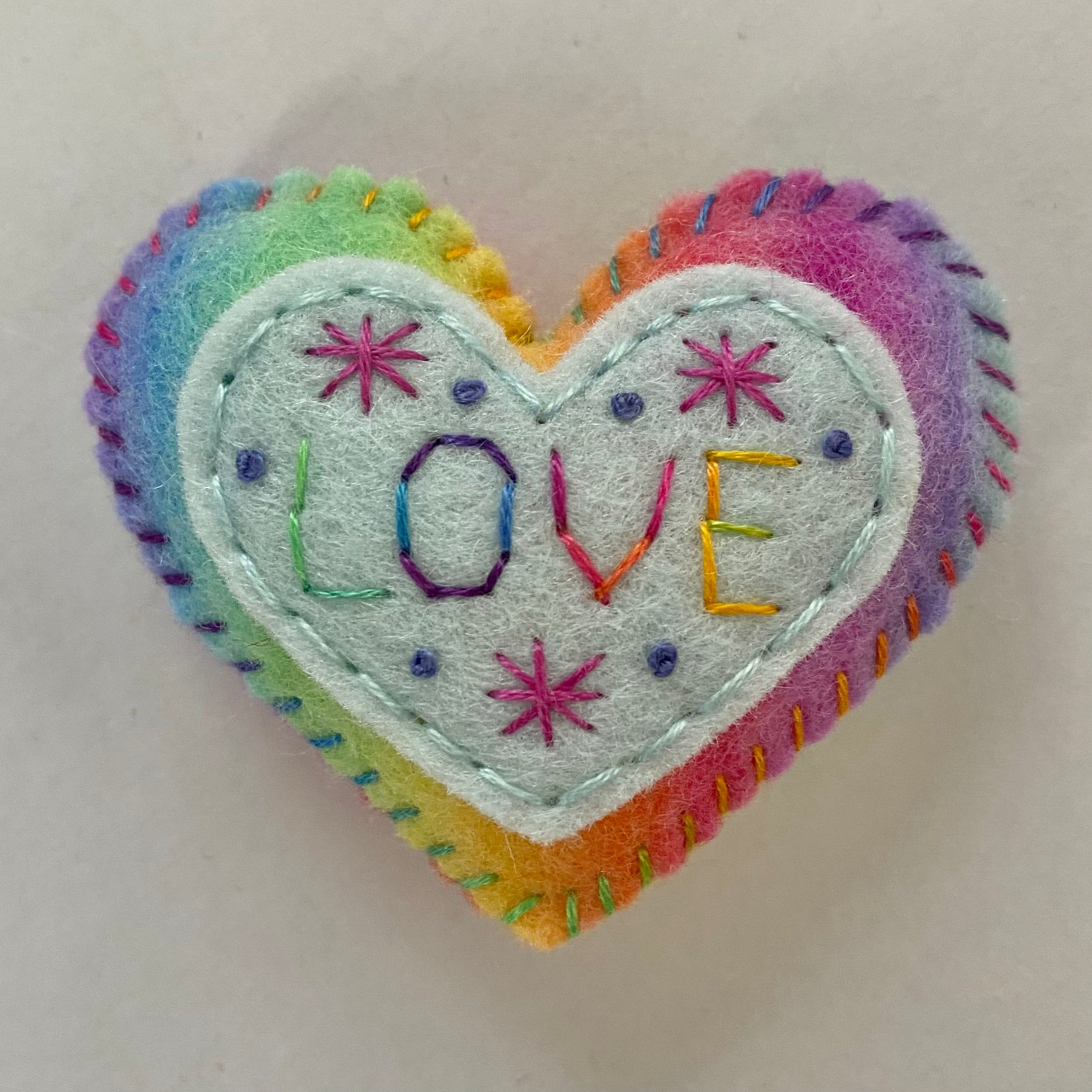 Pocket Heart - Embellished (6cm)