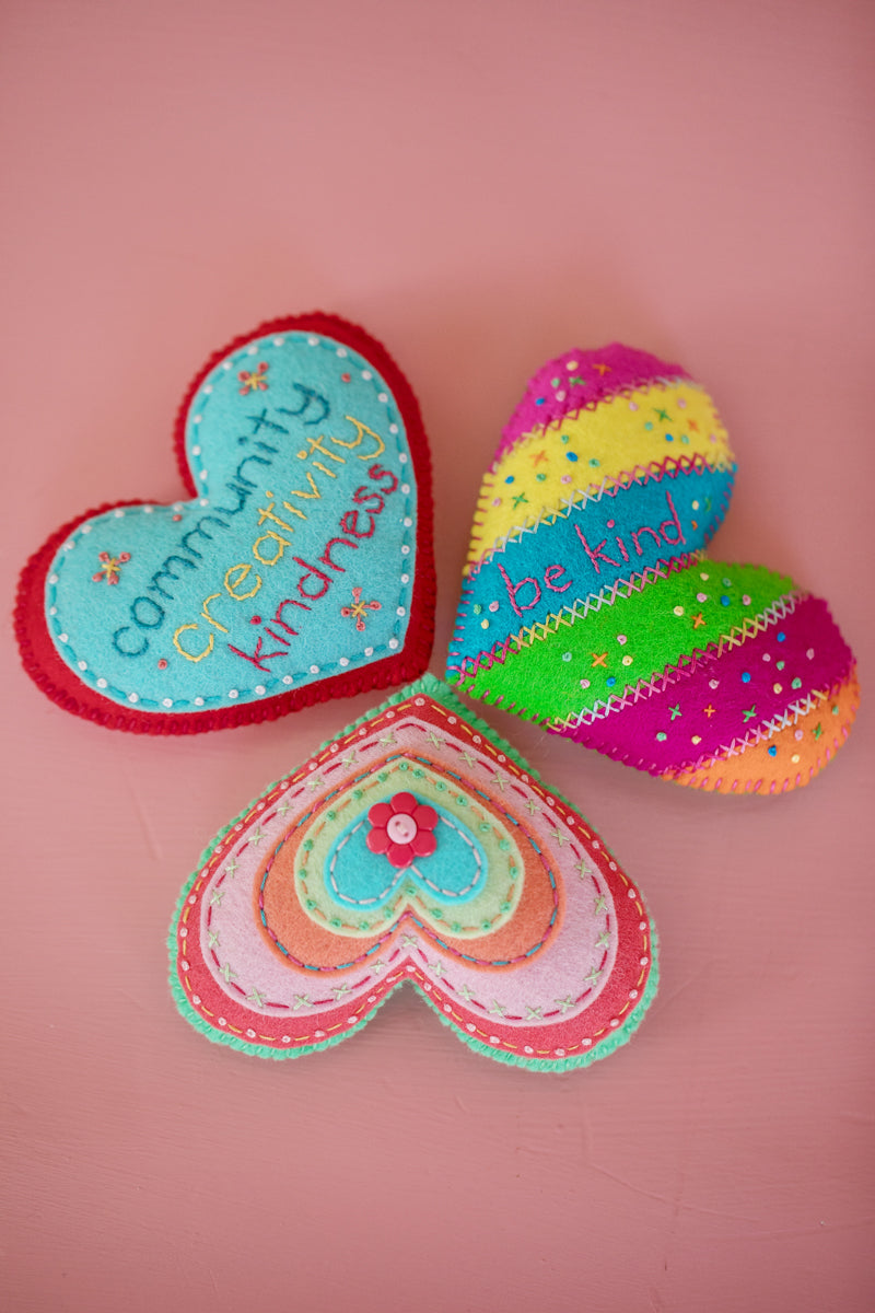 template-original-wooden-1000-hearts