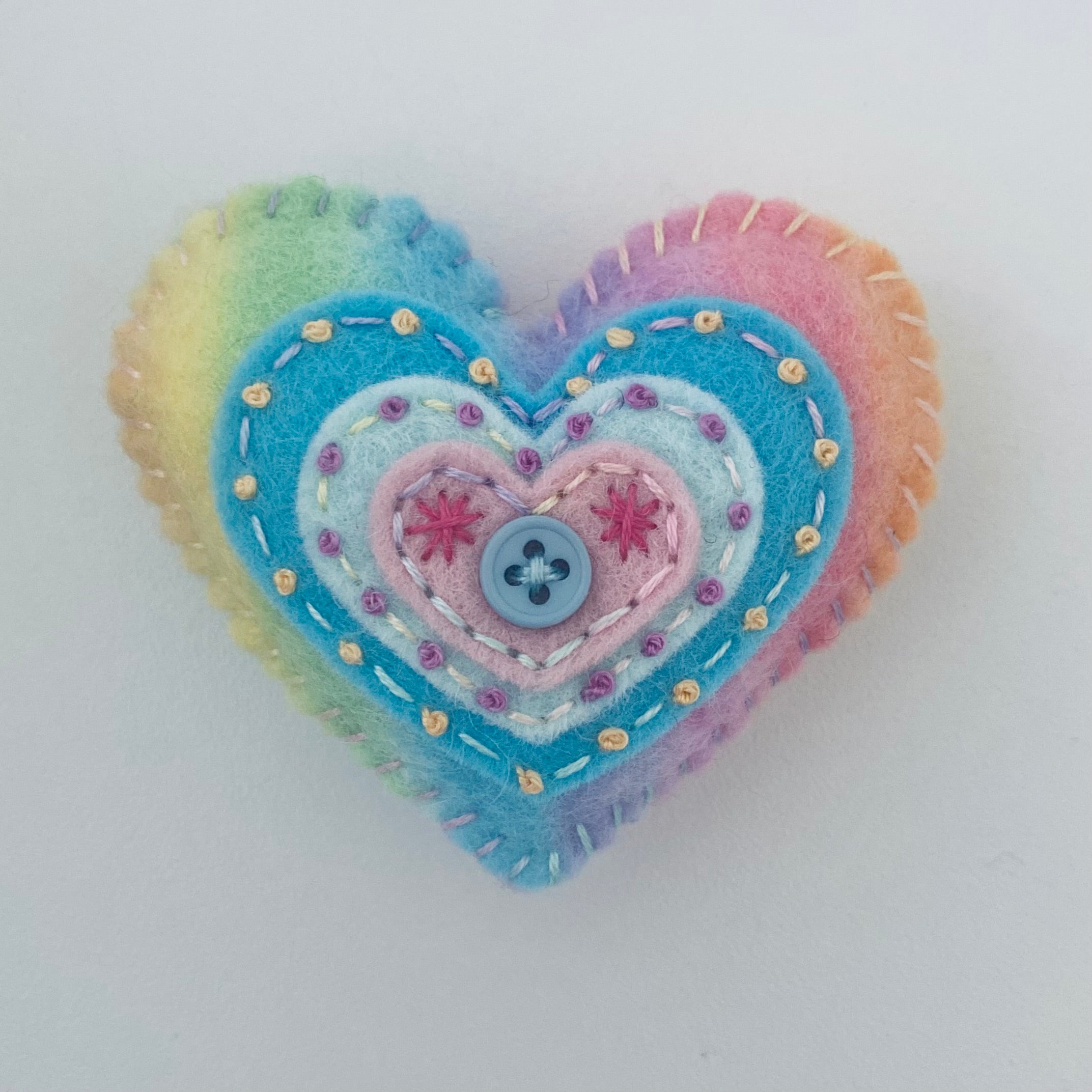 Pocket Heart - Embellished (6cm)