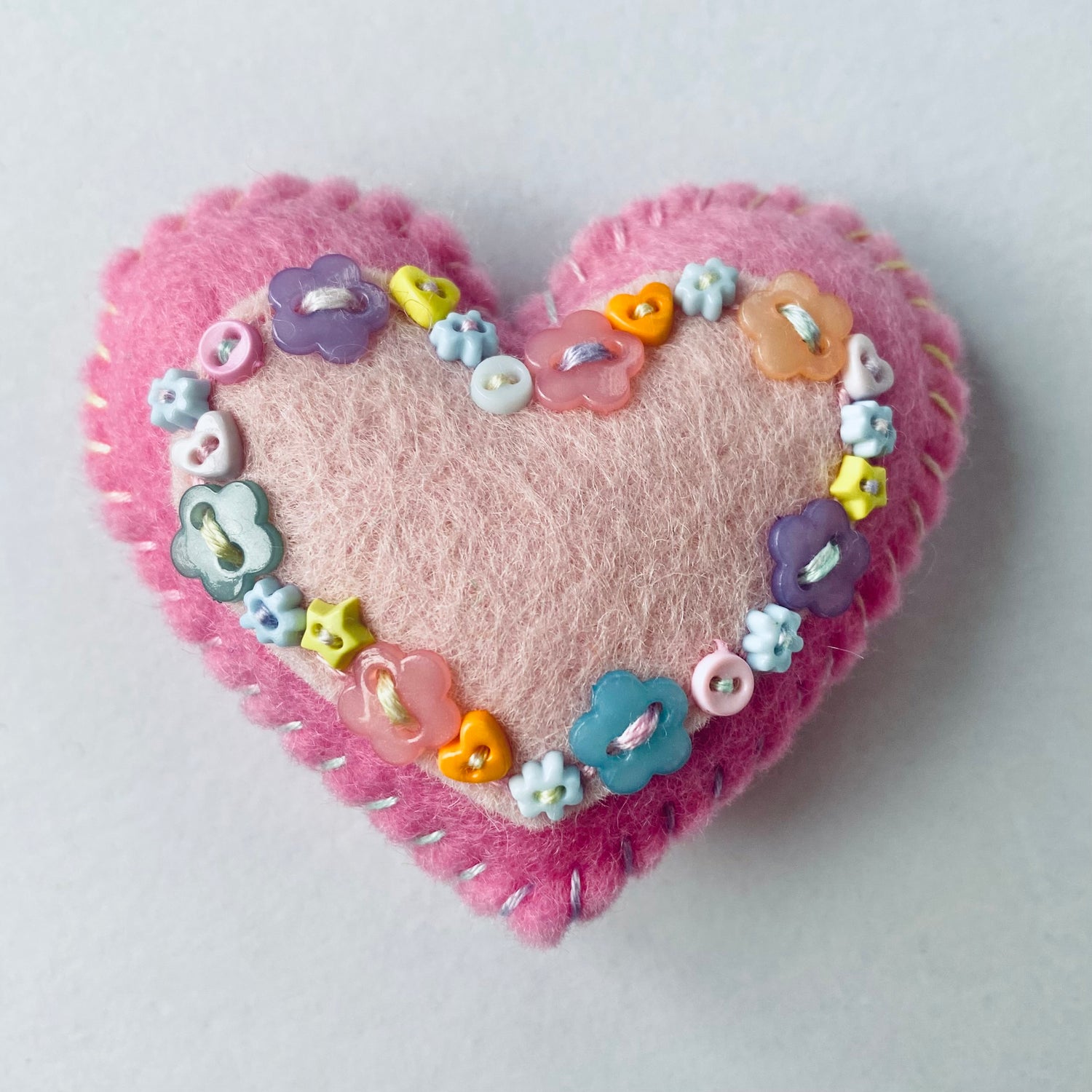 Pocket Heart - Embellished (6cm)