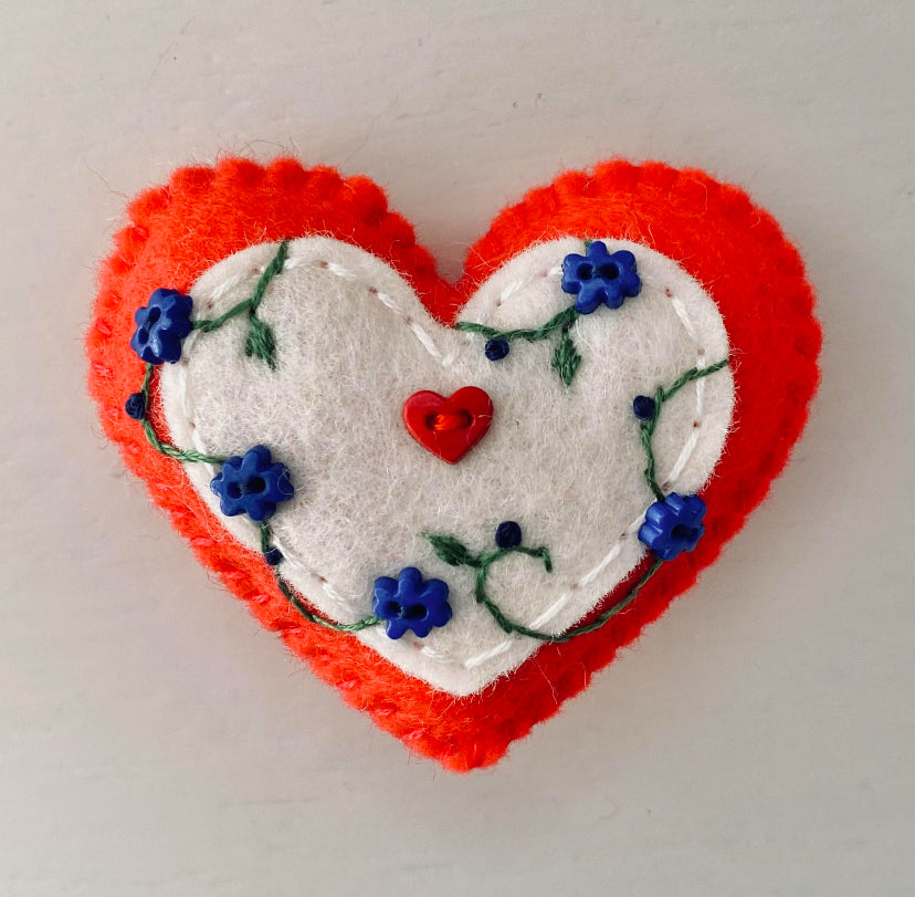 Pocket Heart - Embellished (6cm)