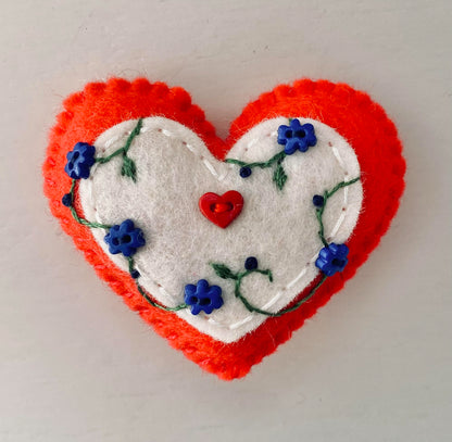 Pocket Heart - Embellished (6cm)