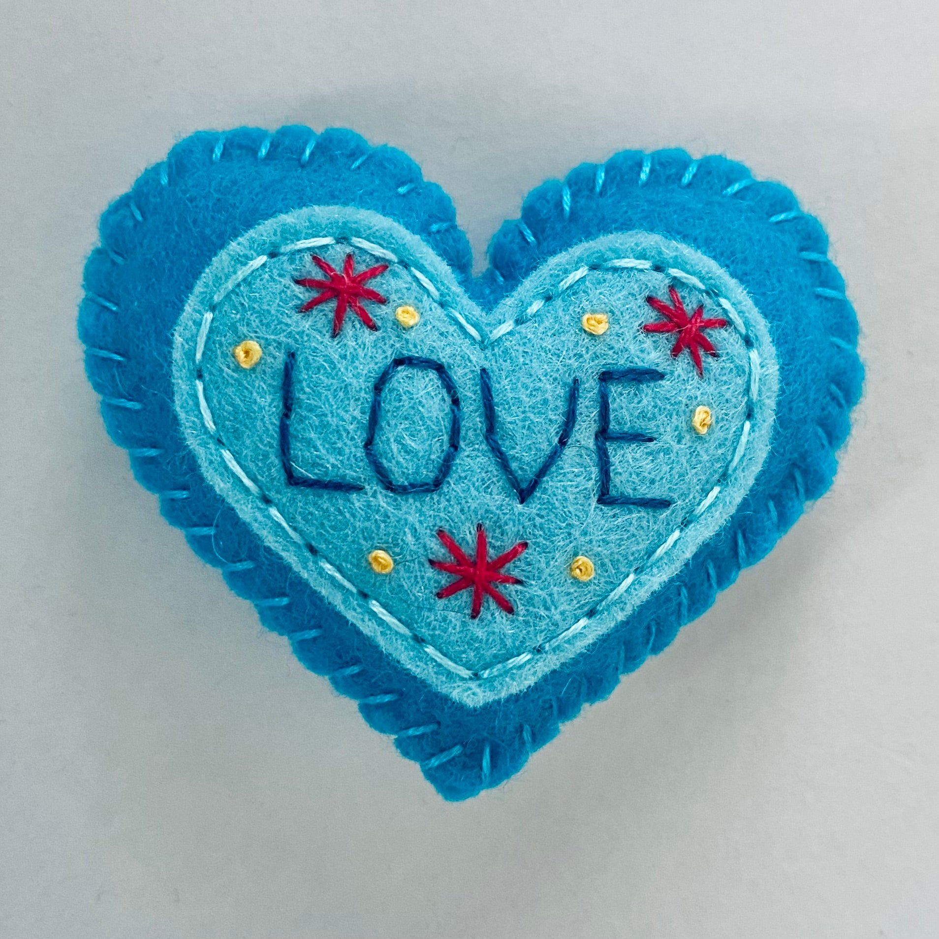 Pocket Heart - Embellished (6cm)