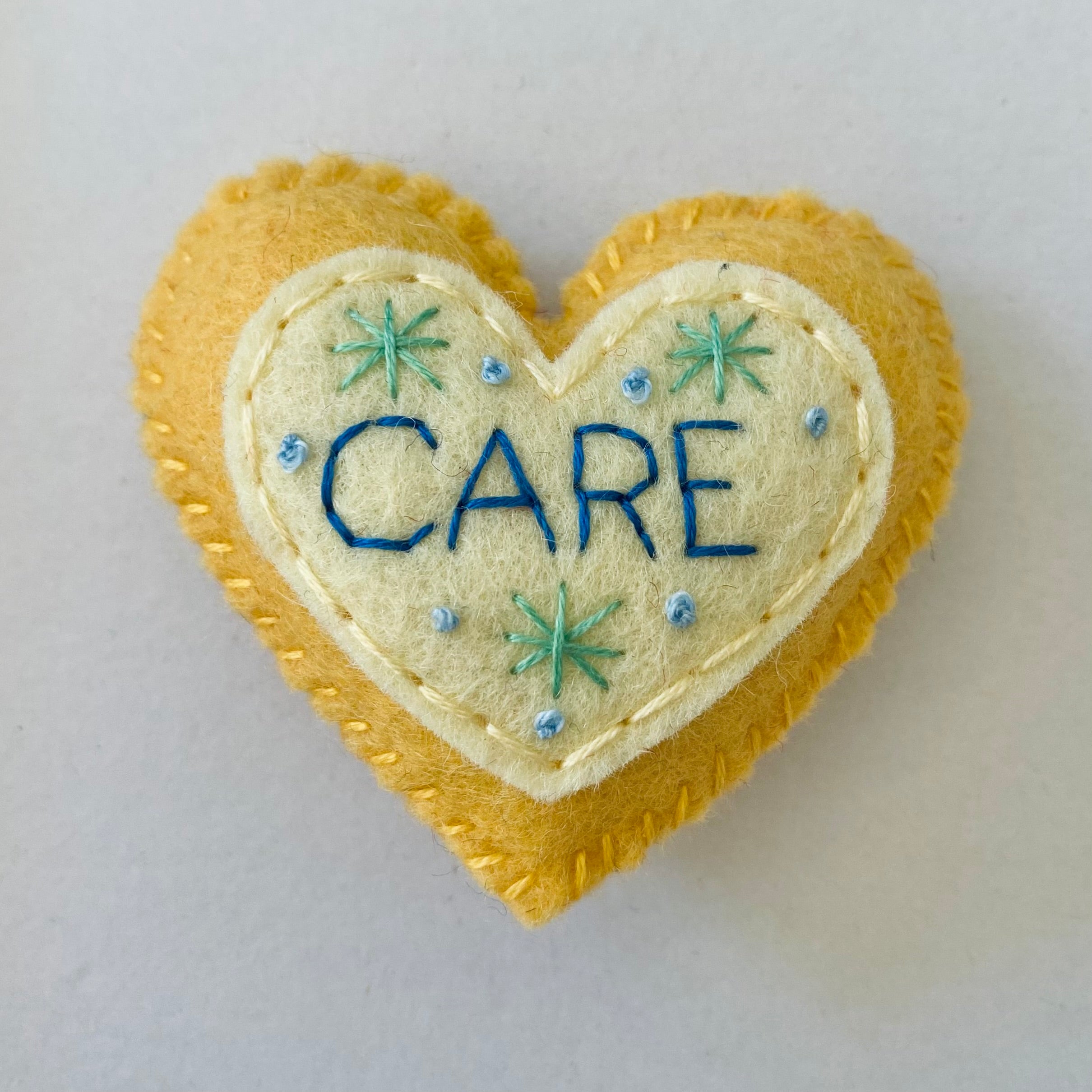 Pocket Heart - CARE (6cm)