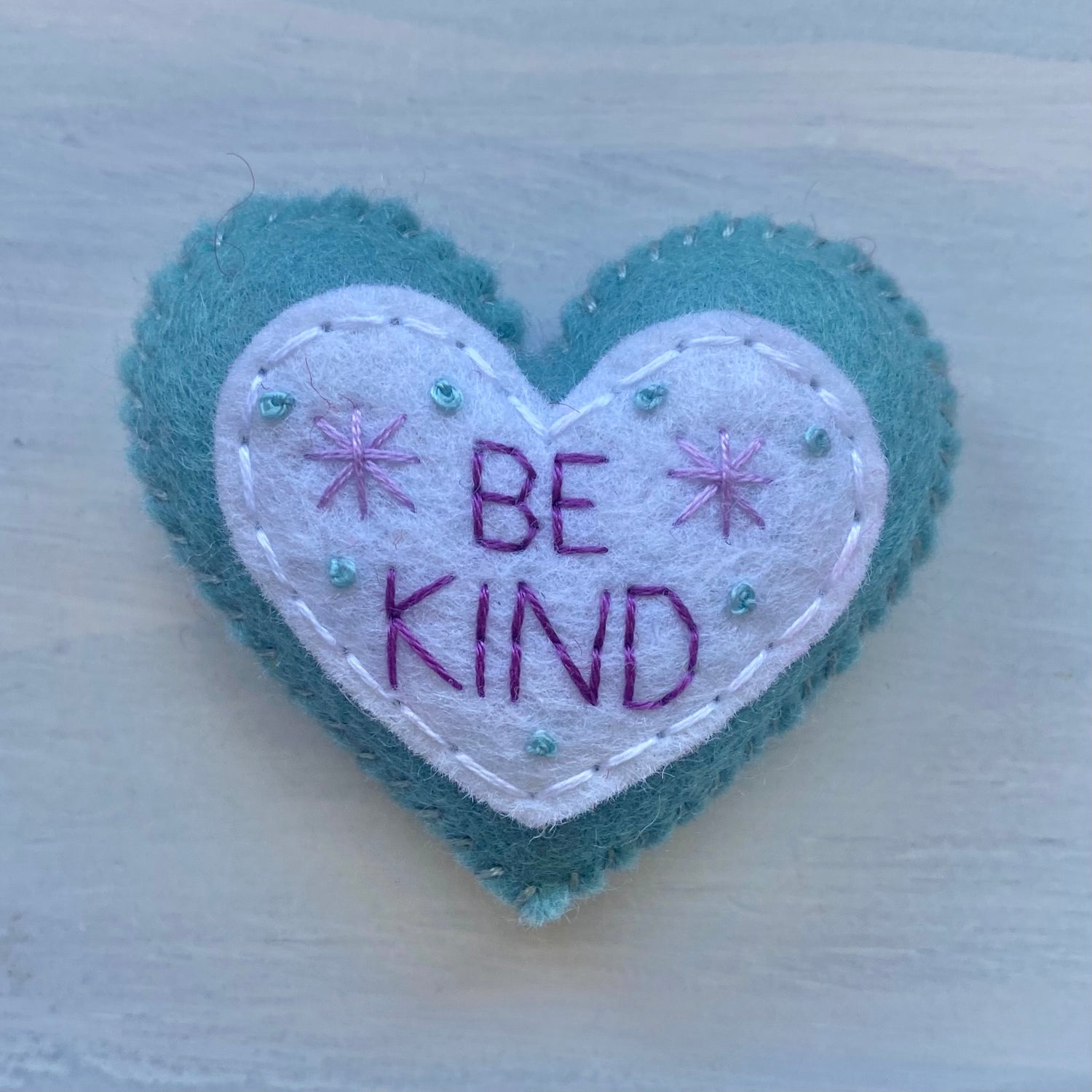 Pocket Heart - BE KIND (6cm)