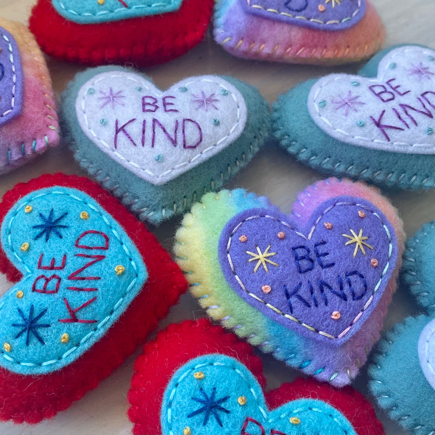 Pocket Heart - BE KIND (6cm)