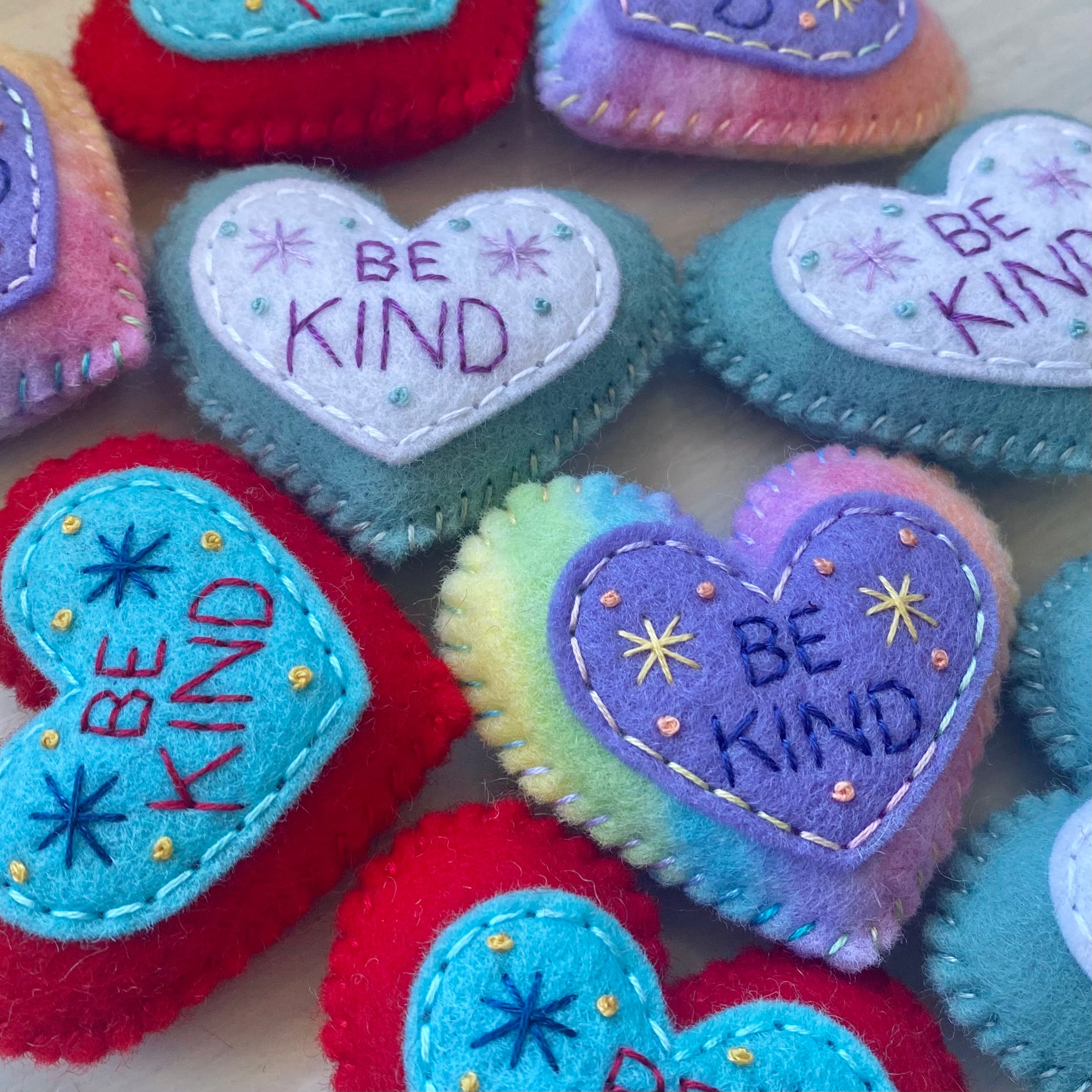 Pocket Heart - BE KIND (6cm)