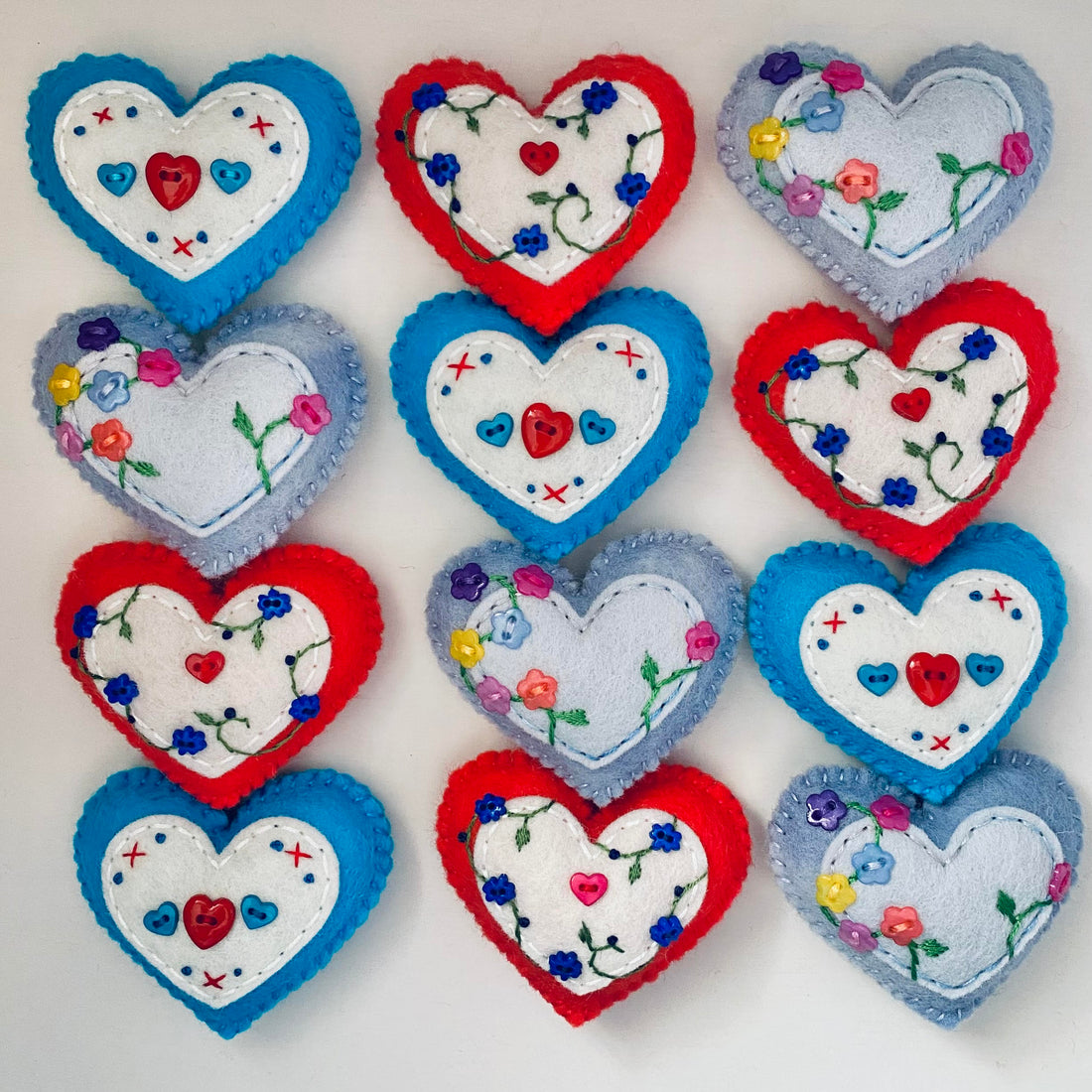 Pocket Heart with Button Design (6cm)