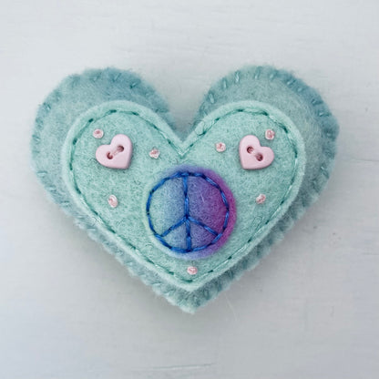 Pocket Heart with Button Design (6cm)
