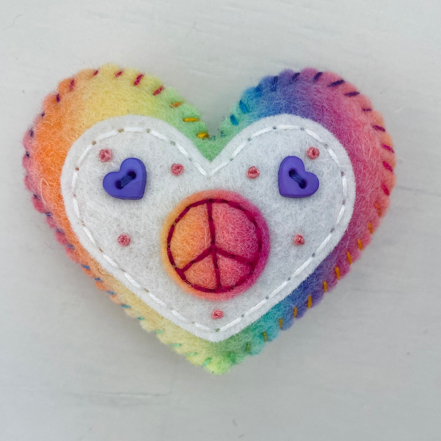 Pocket Heart with Button Design (6cm)