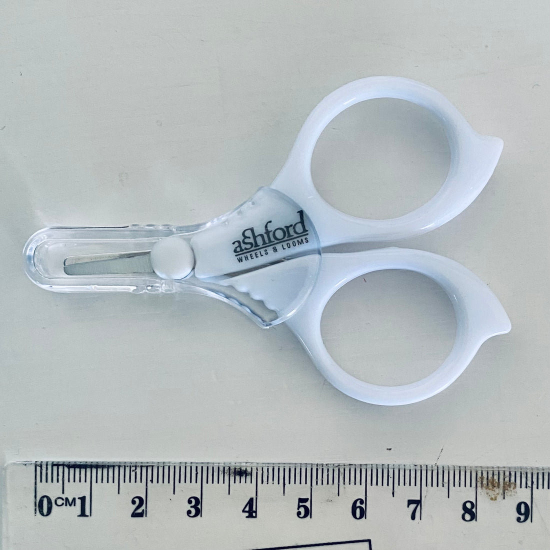 Scissors (teeny tiny)