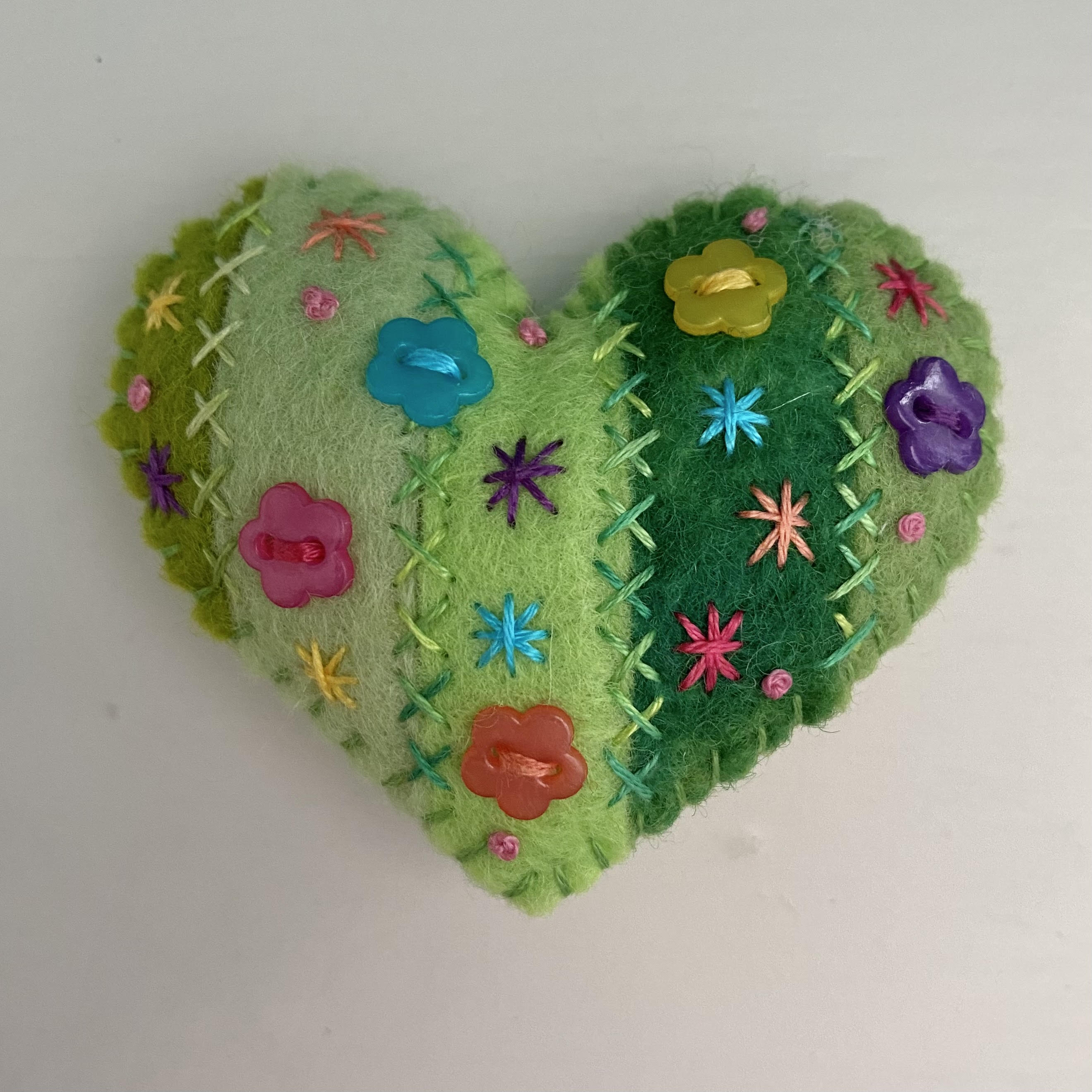 Pocket Heart Stripey - Green Floral (6cm)
