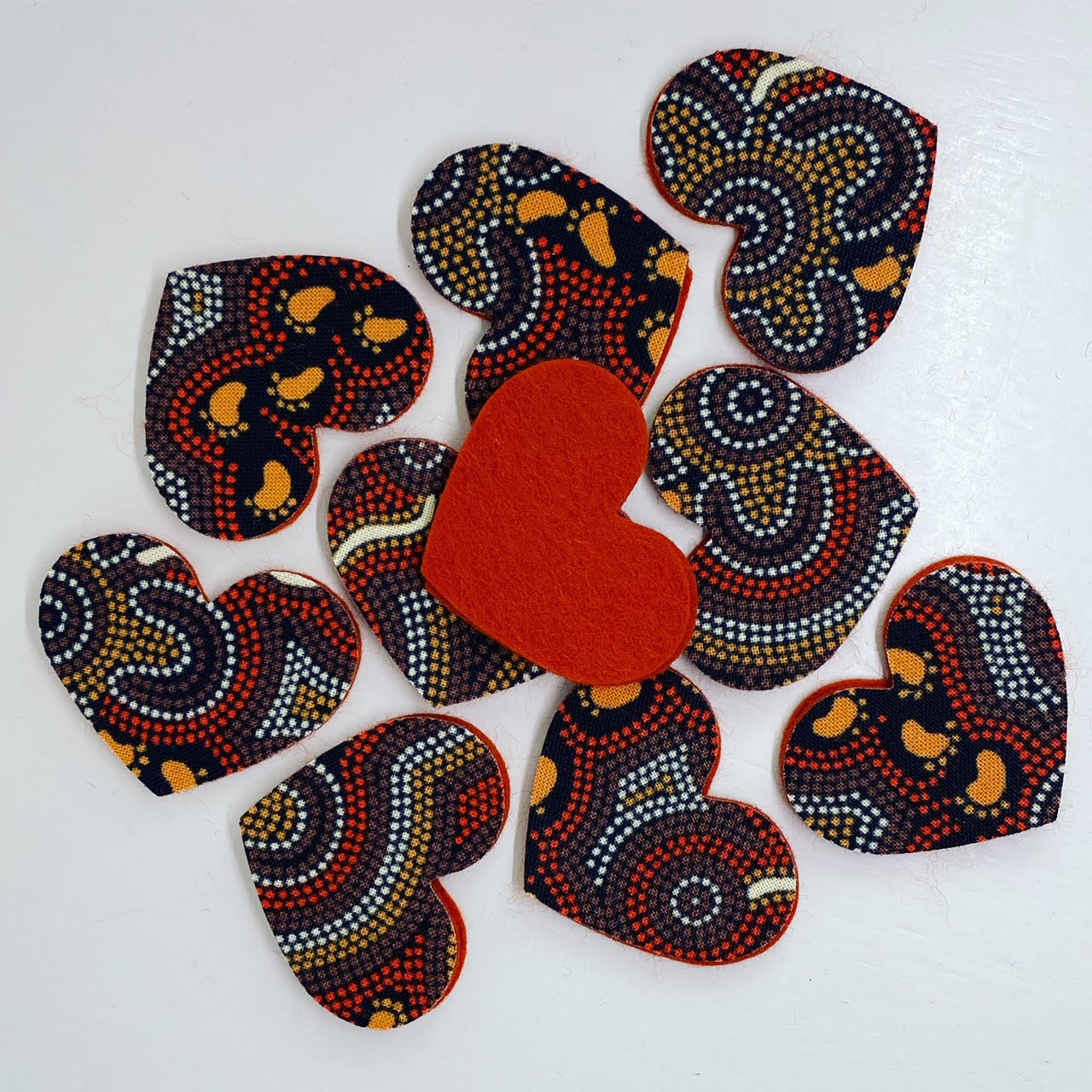 ABORIGINAL ART PRINTS Fabric Pre-Cut Hearts