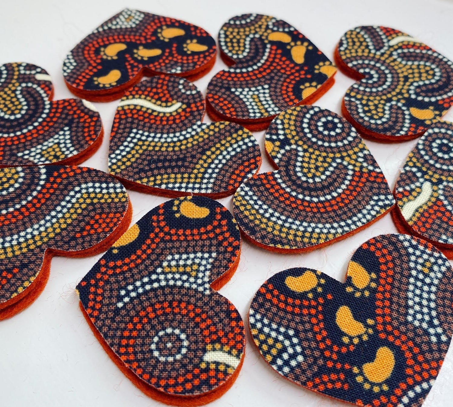 ABORIGINAL ART PRINTS Fabric Pre-Cut Hearts